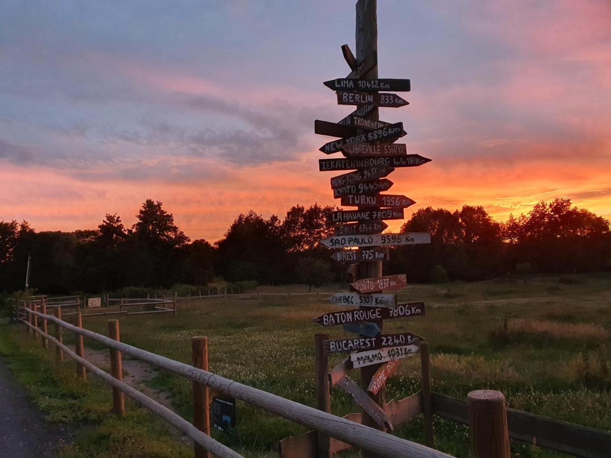 Les Mout'Anes Bed & Breakfast Saint-Hilaire-sur-Helpe Luaran gambar