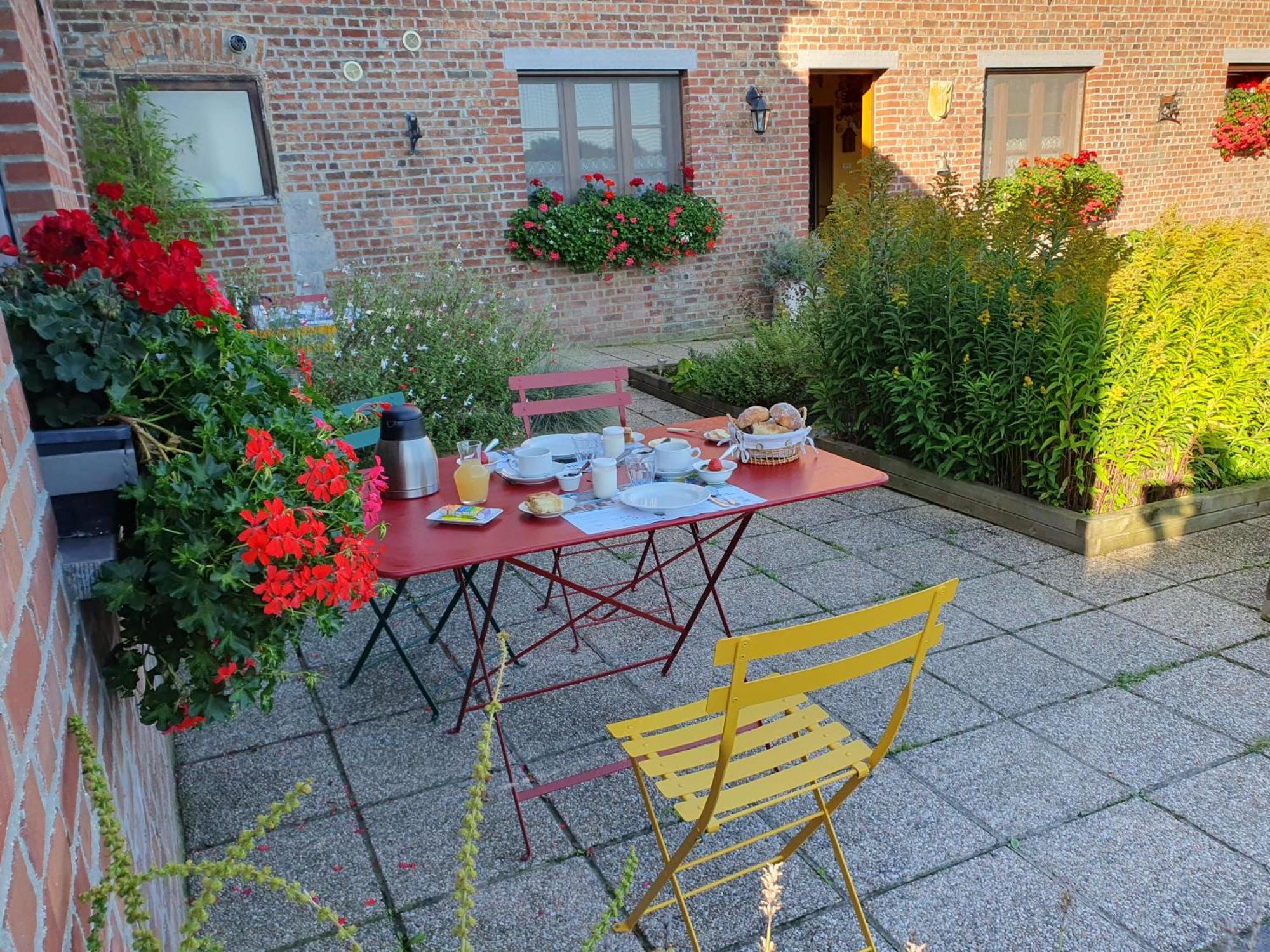 Les Mout'Anes Bed & Breakfast Saint-Hilaire-sur-Helpe Luaran gambar